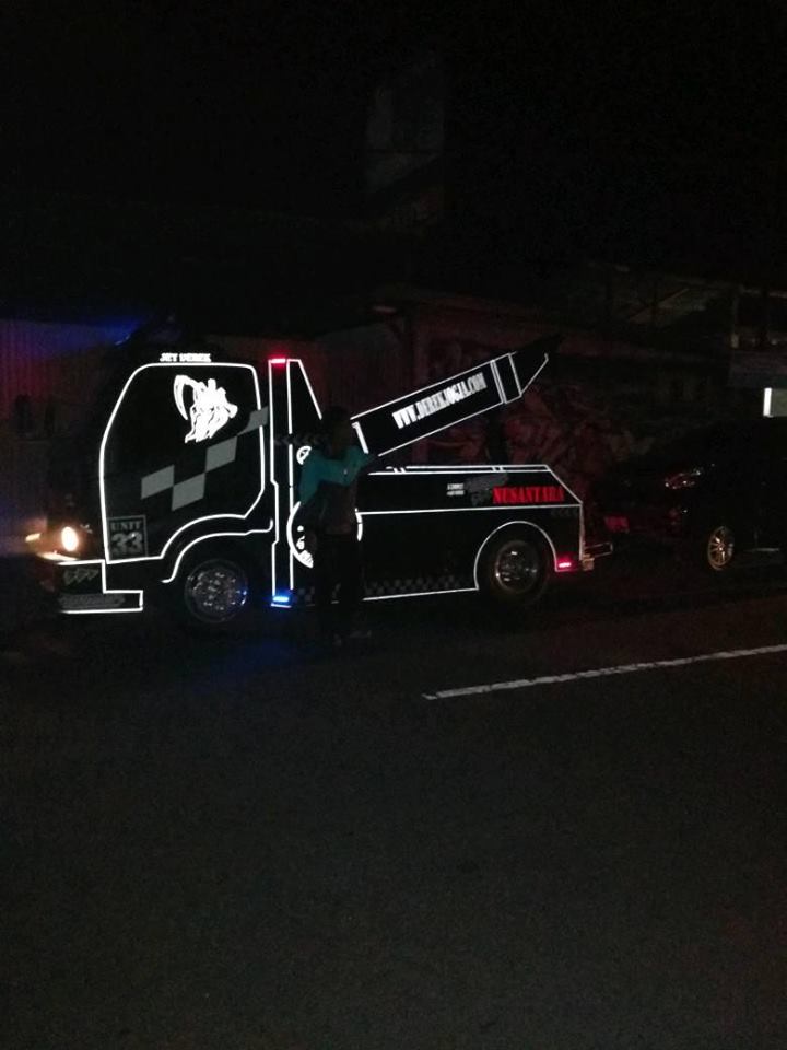 21derek-klaten-1.jpg